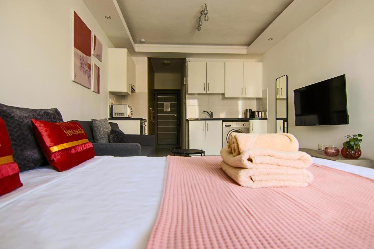Phaedrus Living: Seaside Luxury Flat Athina 115 Lägenhet Paphos Exteriör bild